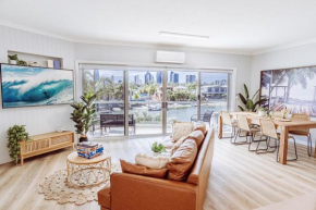 Luxury Canal Paradise, 3 bed Apartment in Broadbeach Waters